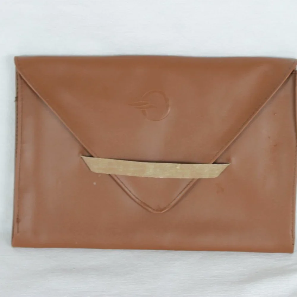 Oceania Club Genuine Brown Leather Round Personal Luggage Travel Bag Tag Carry